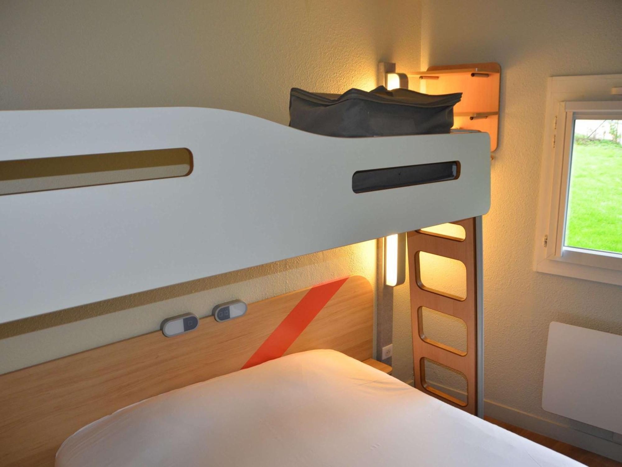 Ibis Budget Rouen Nord Isneauville Экстерьер фото